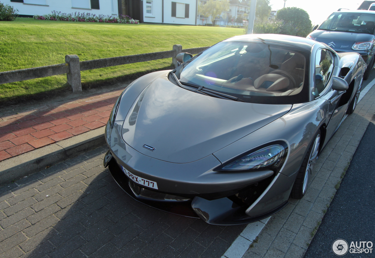 McLaren 570GT