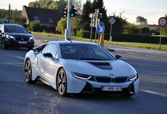 BMW i8