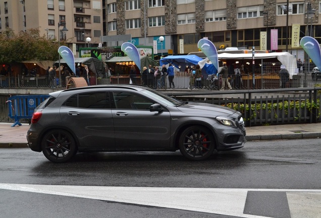 Mercedes-Benz GLA 45 AMG X156