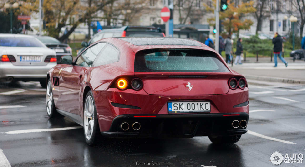 Ferrari GTC4Lusso