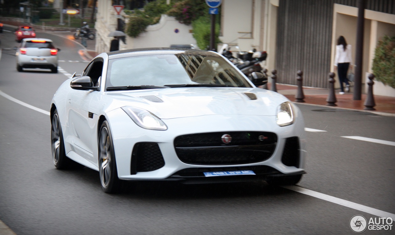 Jaguar F-TYPE SVR Coupé