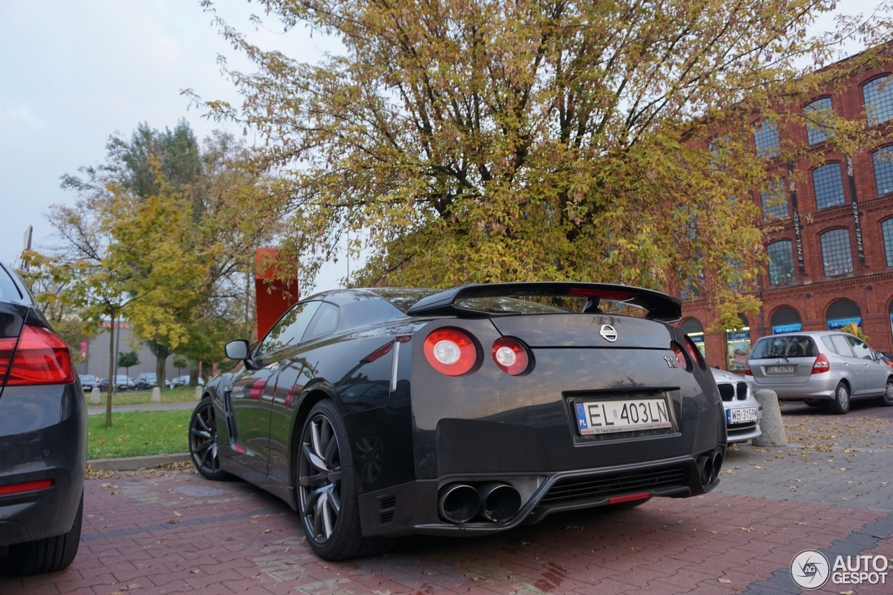 Nissan GT-R 2011