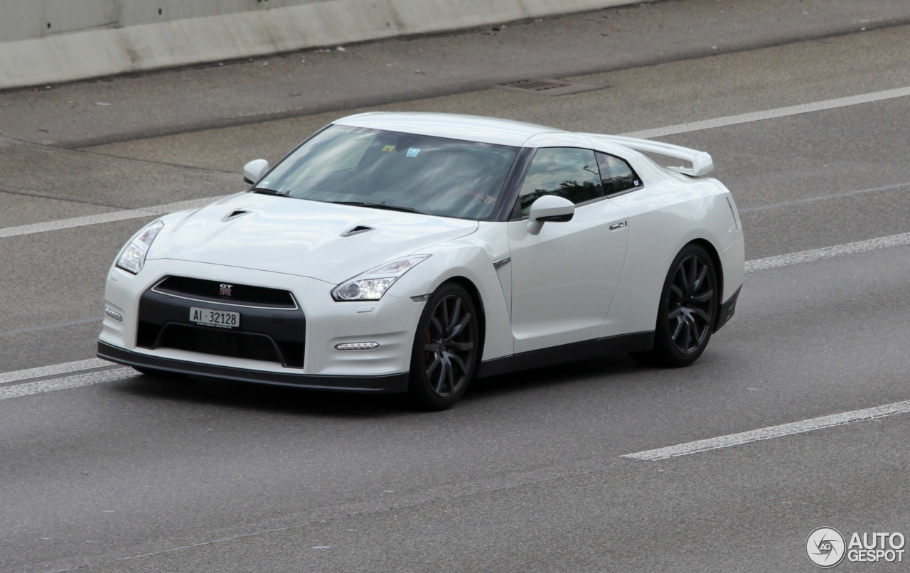 Nissan GT-R 2014