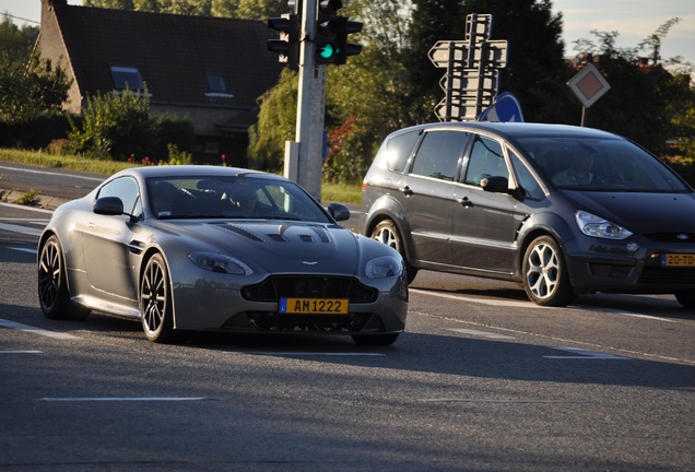 Aston Martin V12 Vantage S