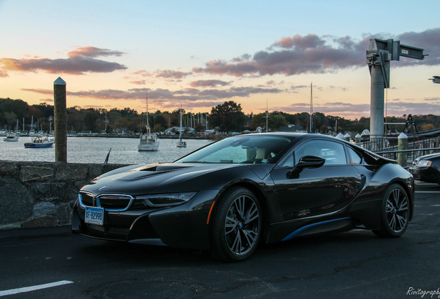 BMW i8