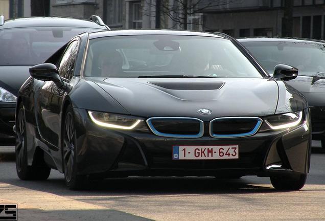 BMW i8