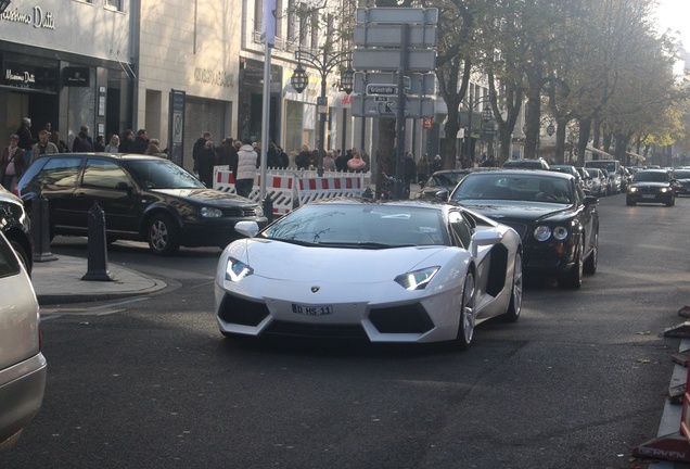 Lamborghini Aventador LP700-4 Roadster