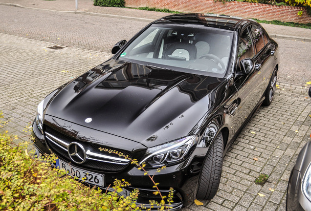 Mercedes-AMG C 63 S W205