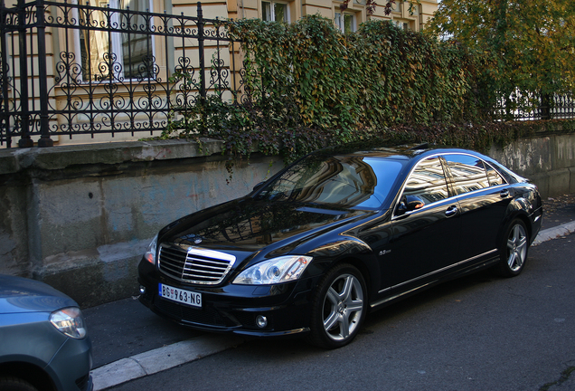 Mercedes-Benz S 63 AMG W221