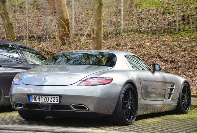Mercedes-Benz SLS AMG