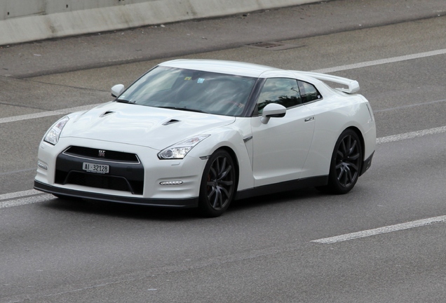 Nissan GT-R 2014