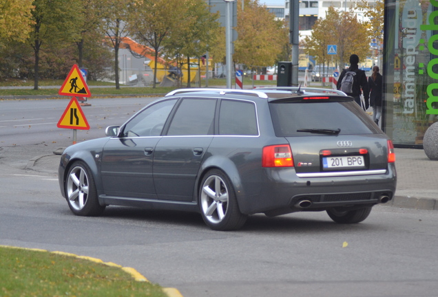 Audi RS6 Avant C5