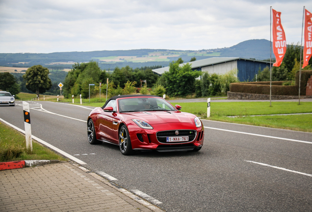 Jaguar F-TYPE R Convertible