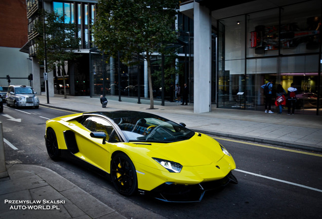 Lamborghini Aventador LP700-4