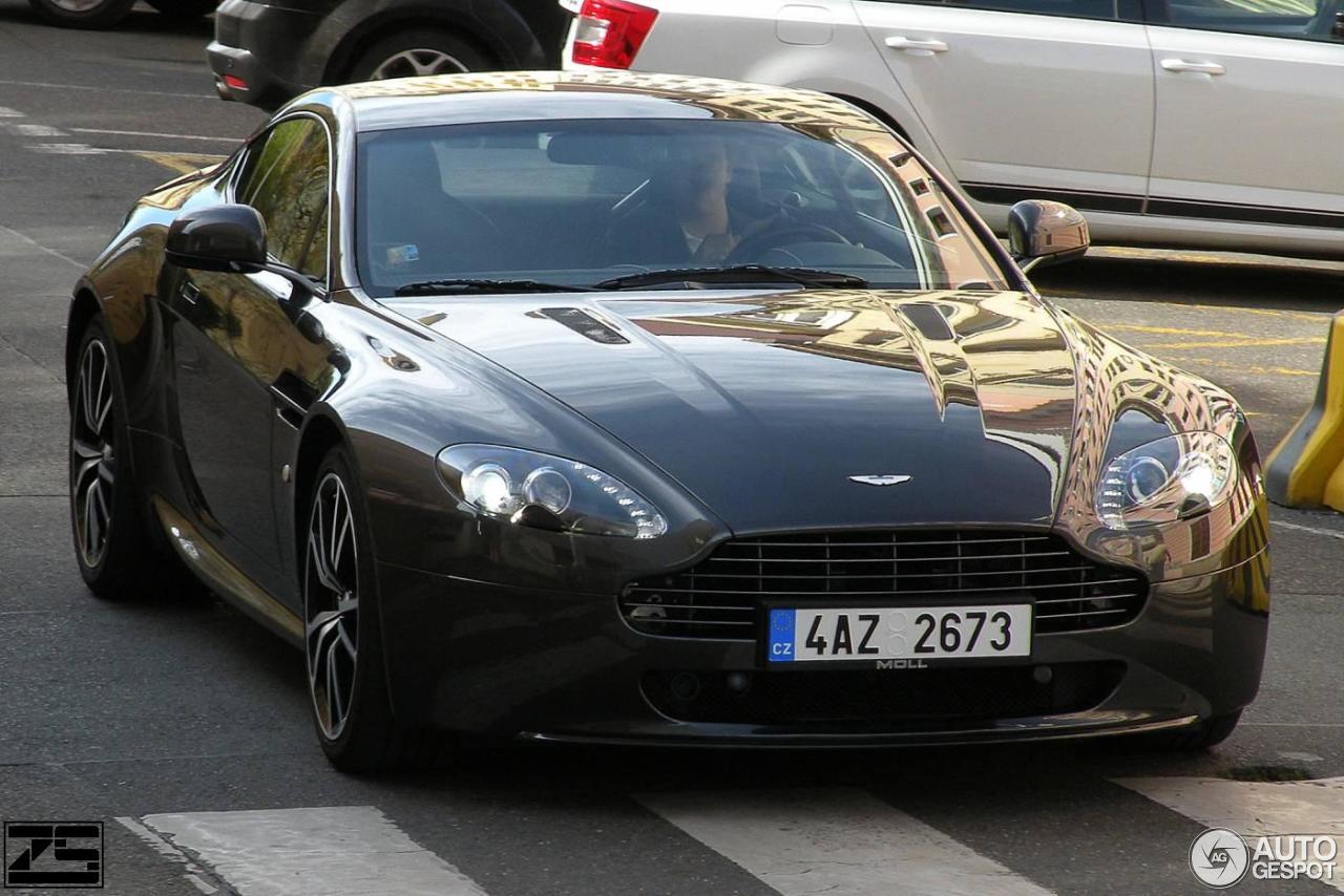 Aston Martin V8 Vantage