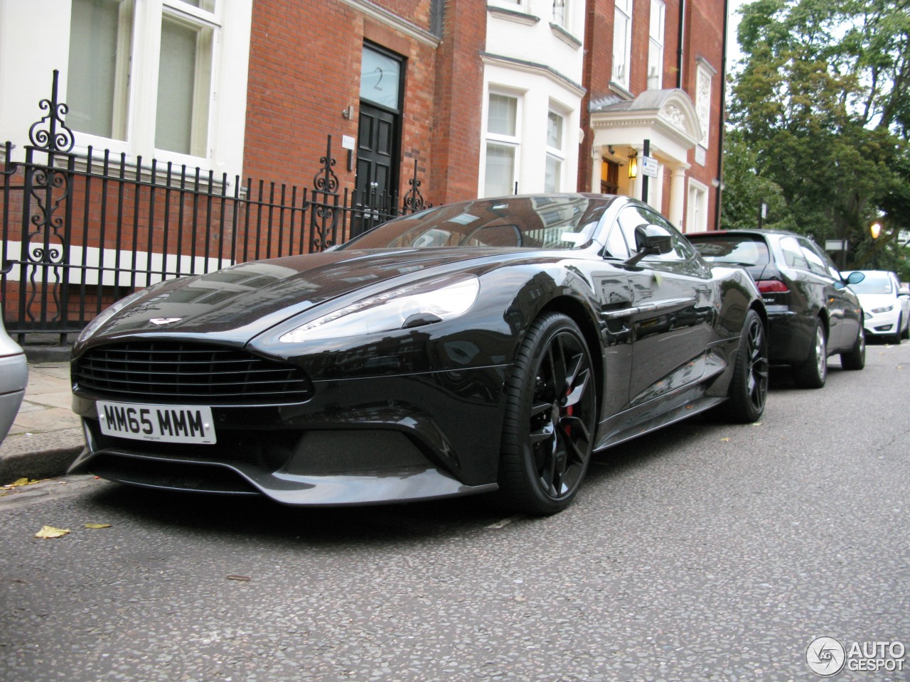 Aston Martin Vanquish 2015 Carbon Black Edition