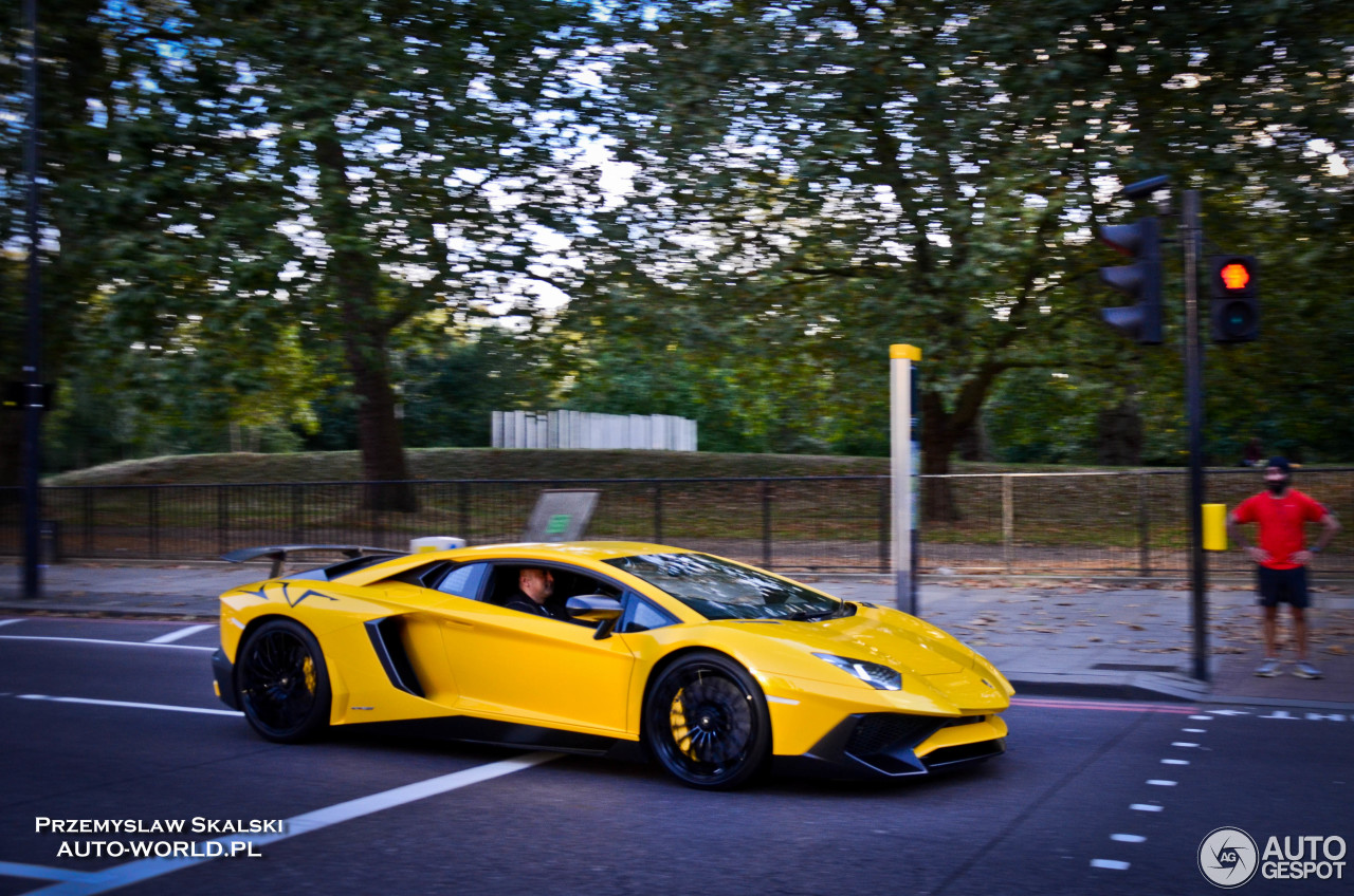 Lamborghini Aventador LP750-4 SuperVeloce