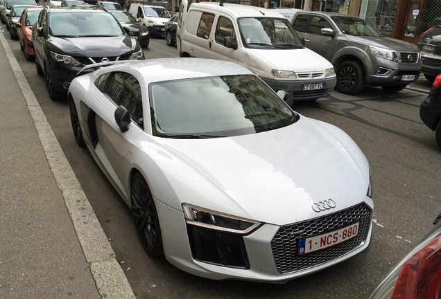 Audi R8 V10 Plus 2015