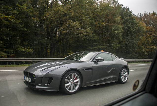 Jaguar F-TYPE R AWD Coupé