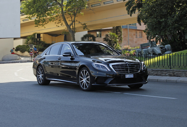 Mercedes-Benz S 63 AMG V222