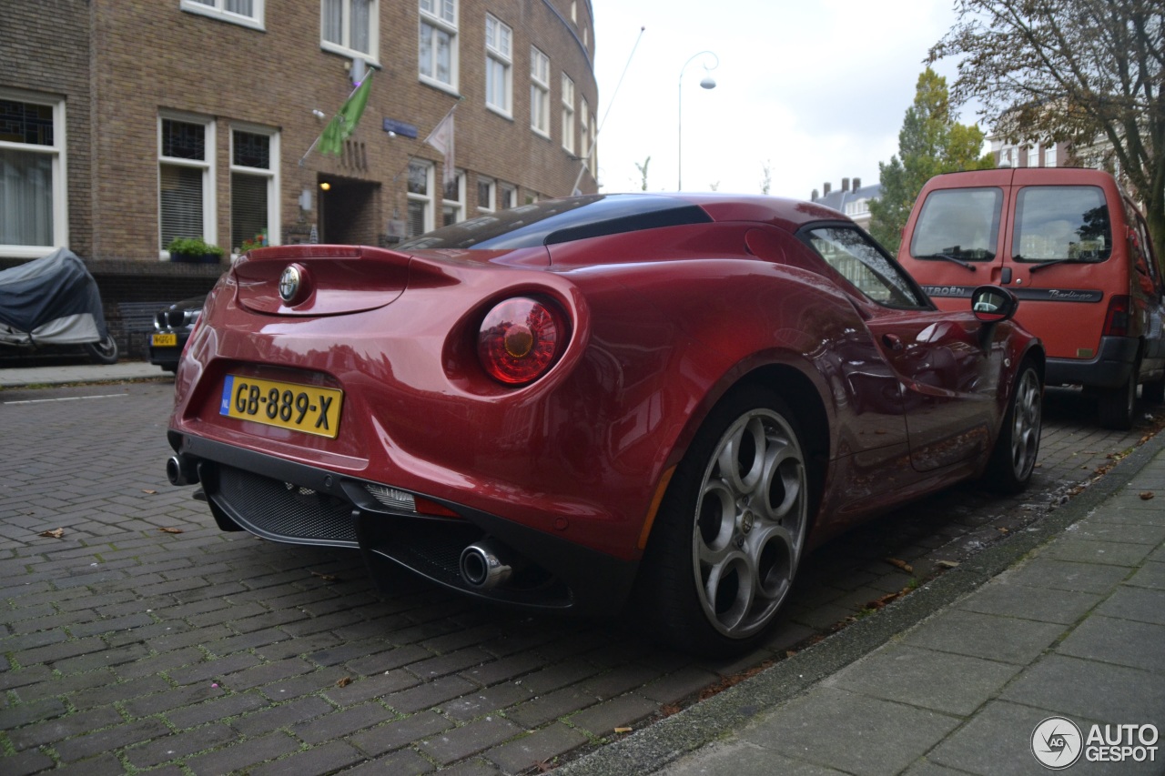 Alfa Romeo 4C Coupé