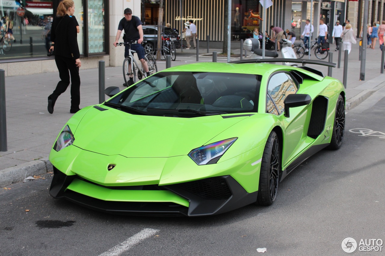 Lamborghini Aventador LP750-4 SuperVeloce