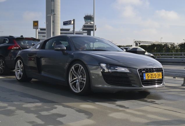 Audi R8