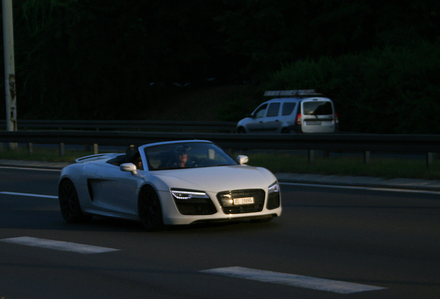 Audi R8 V10 Spyder 2013