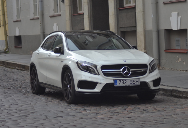 Mercedes-AMG GLA 45 X156