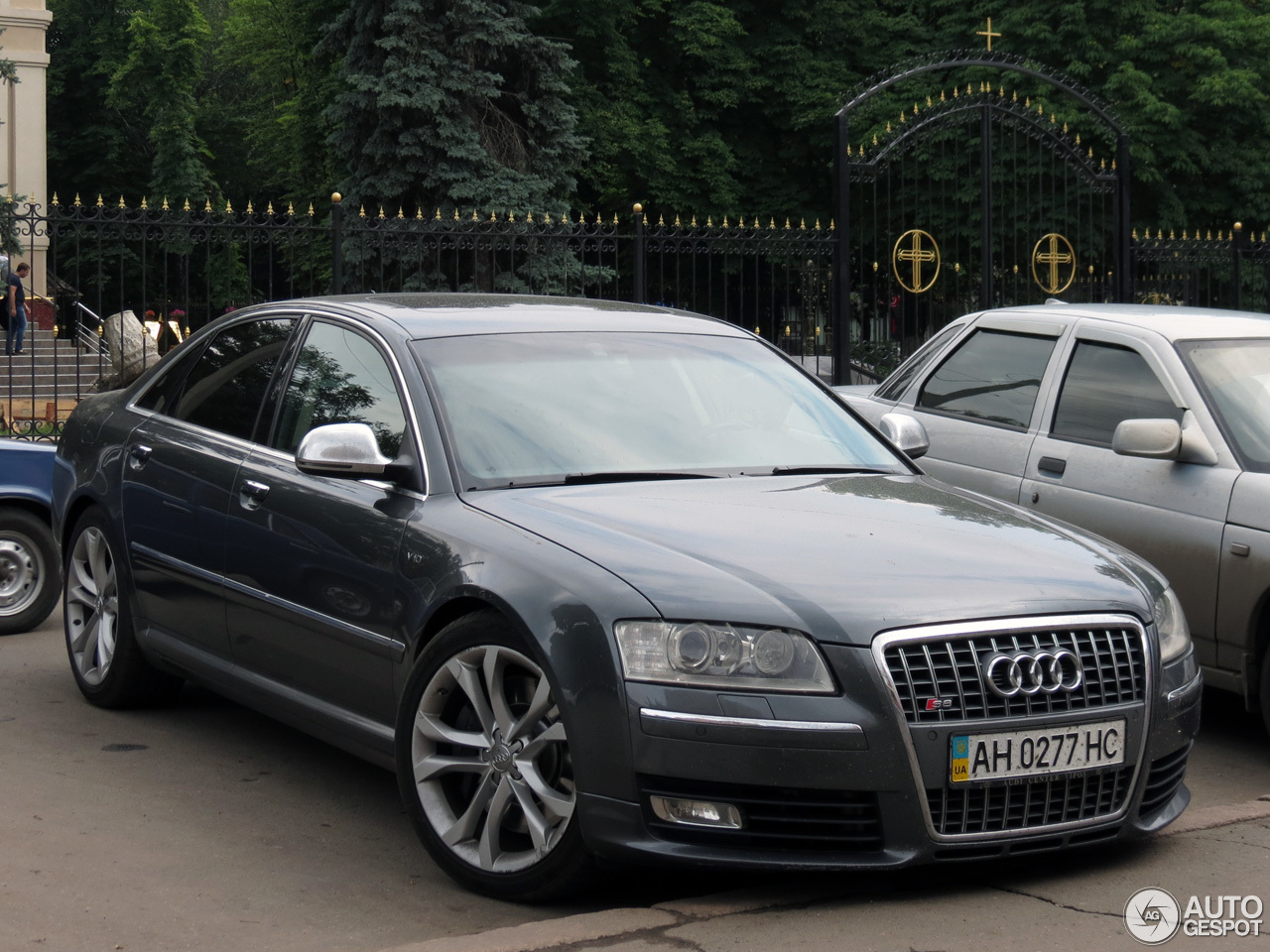 Audi S8 D3