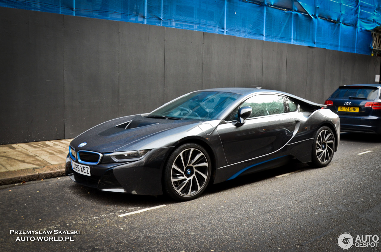 BMW i8