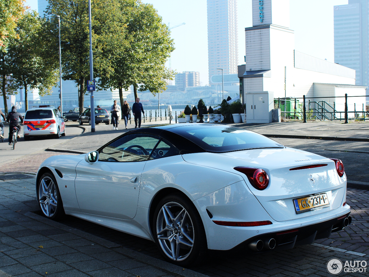 Ferrari California T