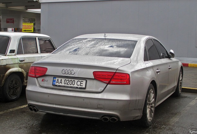 Audi S8 D4