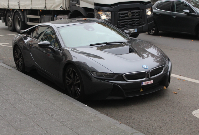 BMW i8