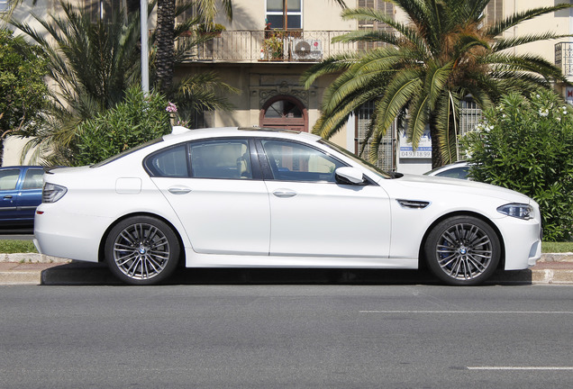 BMW M5 F10 2011