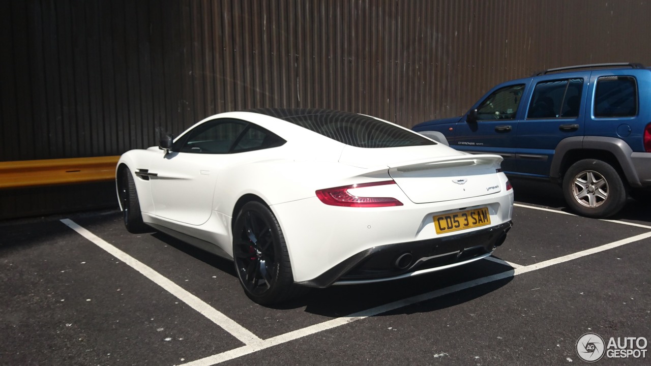 Aston Martin Vanquish 2013