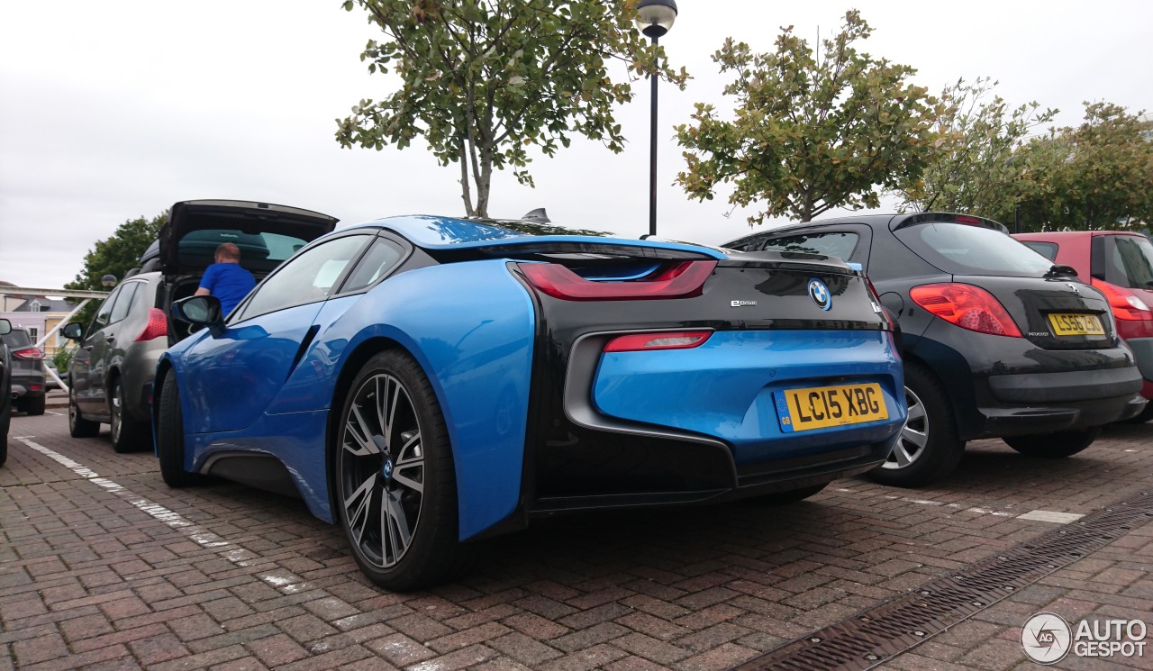 BMW i8