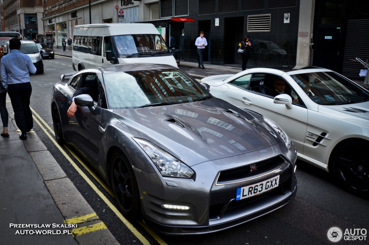 Nissan GT-R 2013