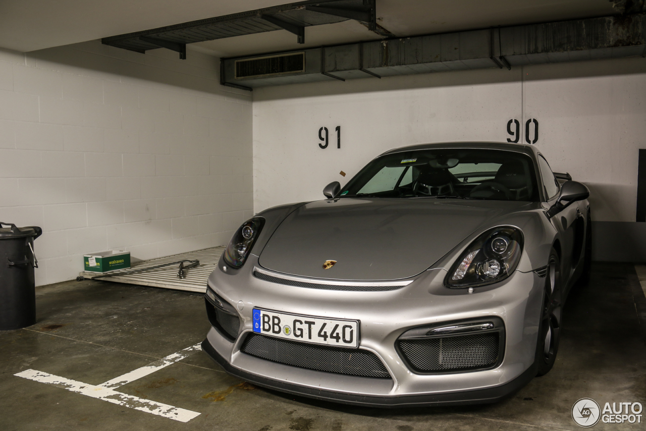 Porsche 981 Cayman GT4