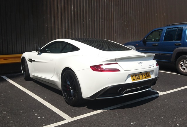 Aston Martin Vanquish 2013