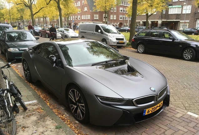 BMW i8