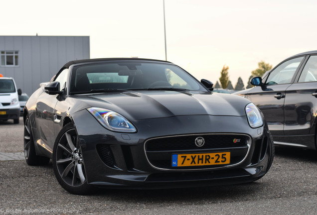 Jaguar F-TYPE S Convertible