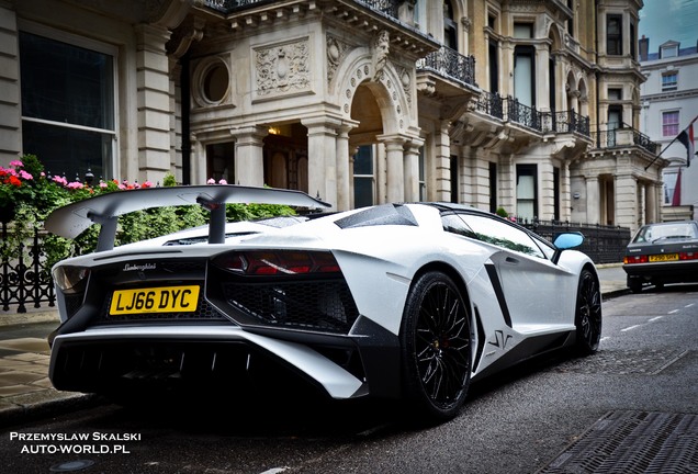 Lamborghini Aventador LP750-4 SuperVeloce Roadster