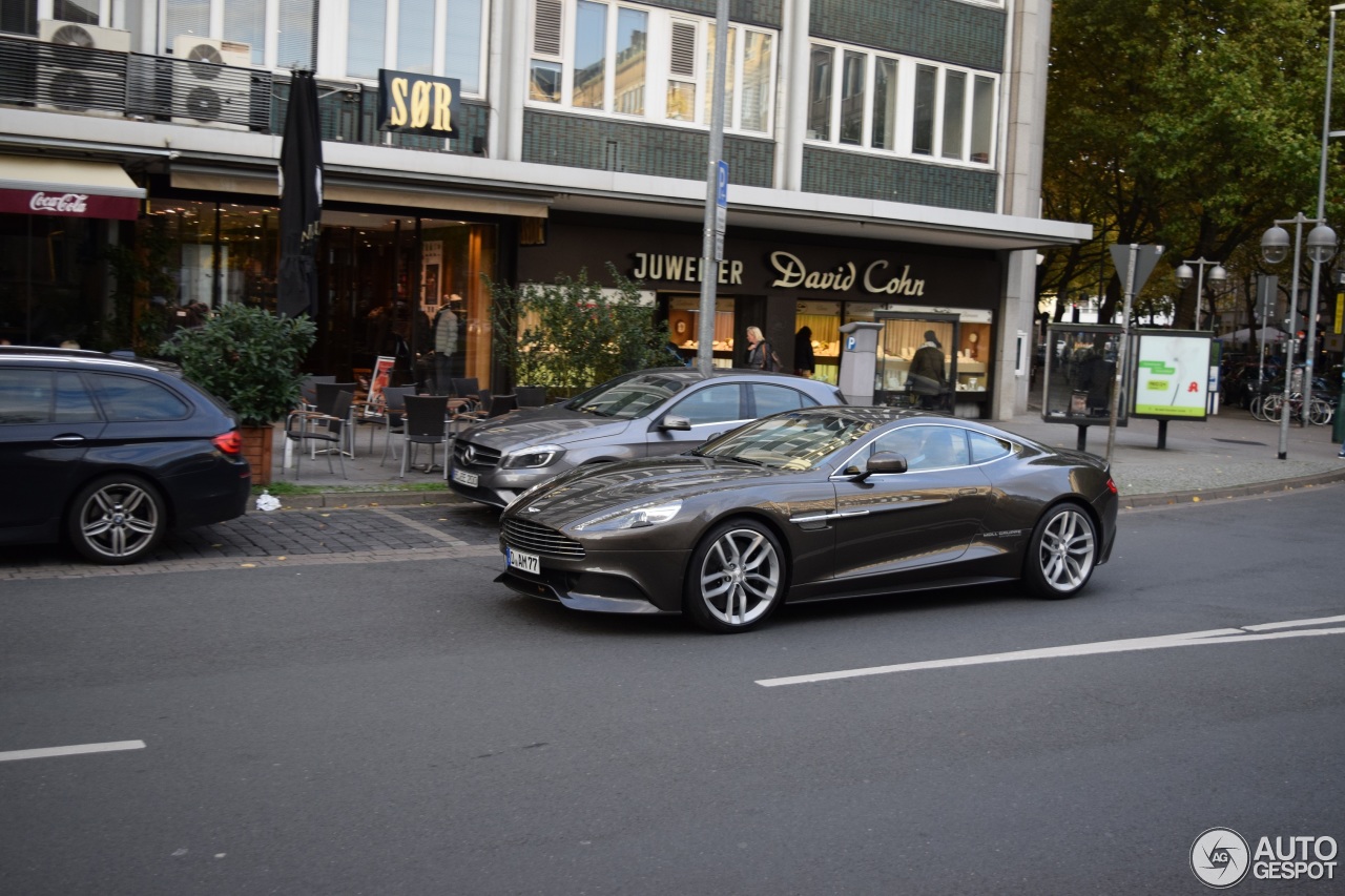 Aston Martin Vanquish 2013