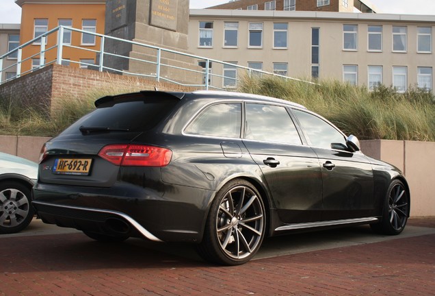 Audi RS4 Avant B8