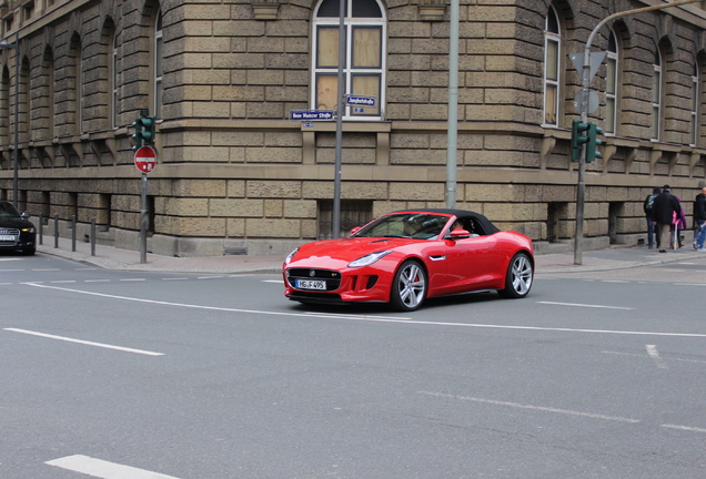 Jaguar F-TYPE S V8 Convertible