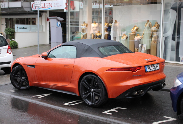 Jaguar F-TYPE S V8 Convertible