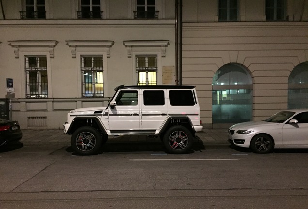 Mercedes-Benz G 500 4X4²