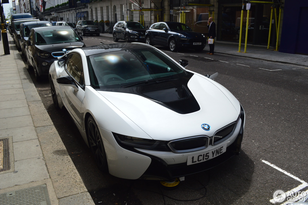 BMW i8