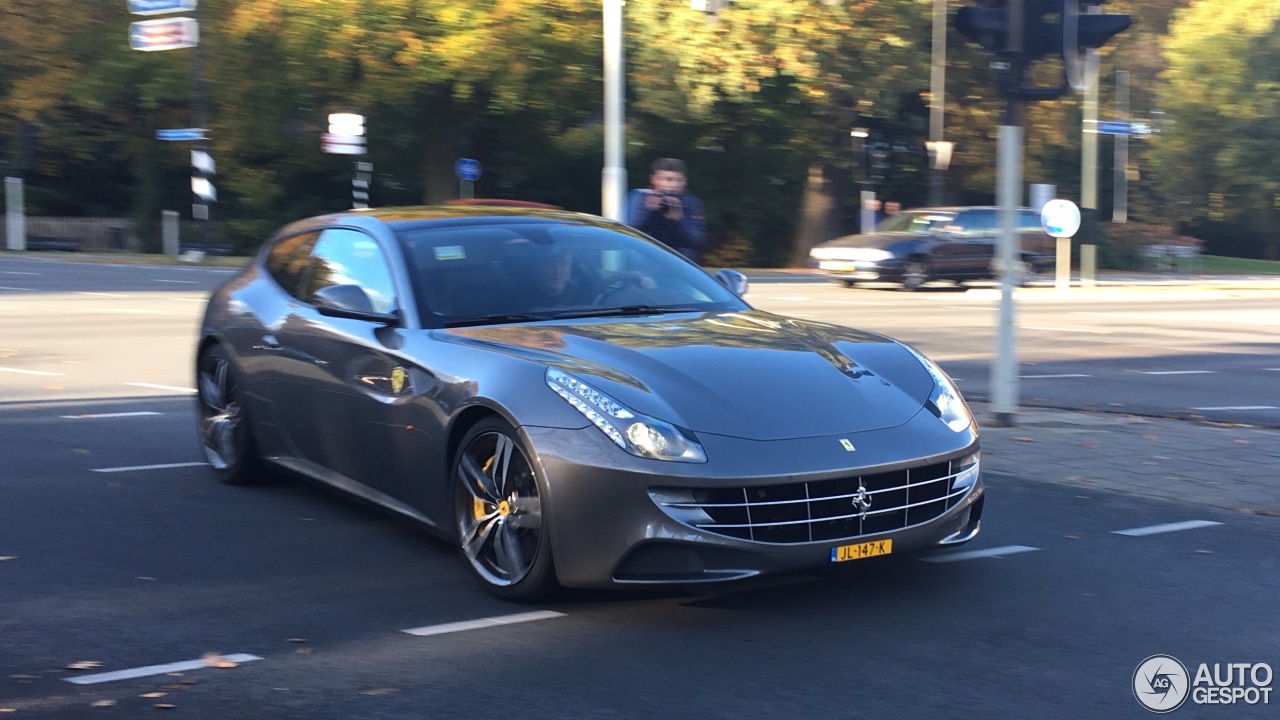 Ferrari FF